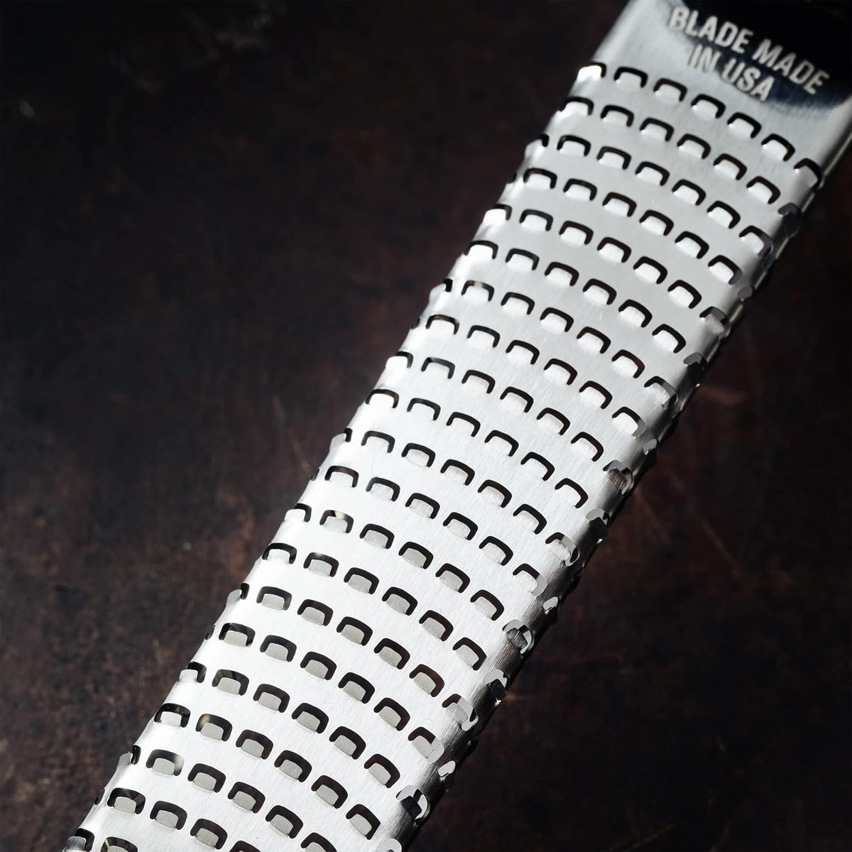 Microplane Zester Grater in Cashmere Beige for Citrus Fruits, Hard Cheese, Ginger, Chocolate and Nutmeg with Fine Stainless Steel Blade - Made in USA