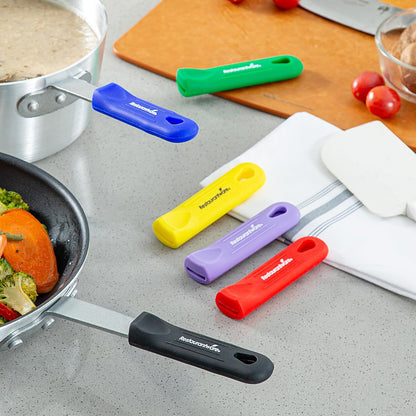 Restaurantware Silicone Pan Handle Cover Set 1-Count Heat-Resistant Removable Pan Handle Grips, Ergonomic Non-Slip Green Handle Protectors for Fry Pans and Sauce Pans