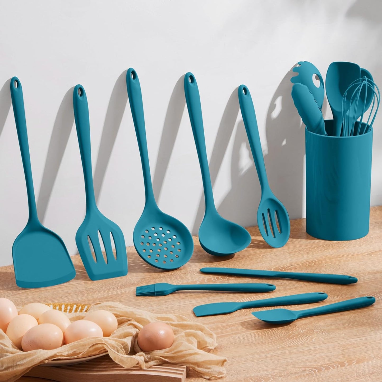 Homikit Silicone Cooking Utensil Set, 15pcs Kitchen Utensils with Holder for Nonstick Cookware, Heat Resistant Nontoxic Silicone Spatula Set Dishwasher Safe Kitchen Tools for Baking-Black