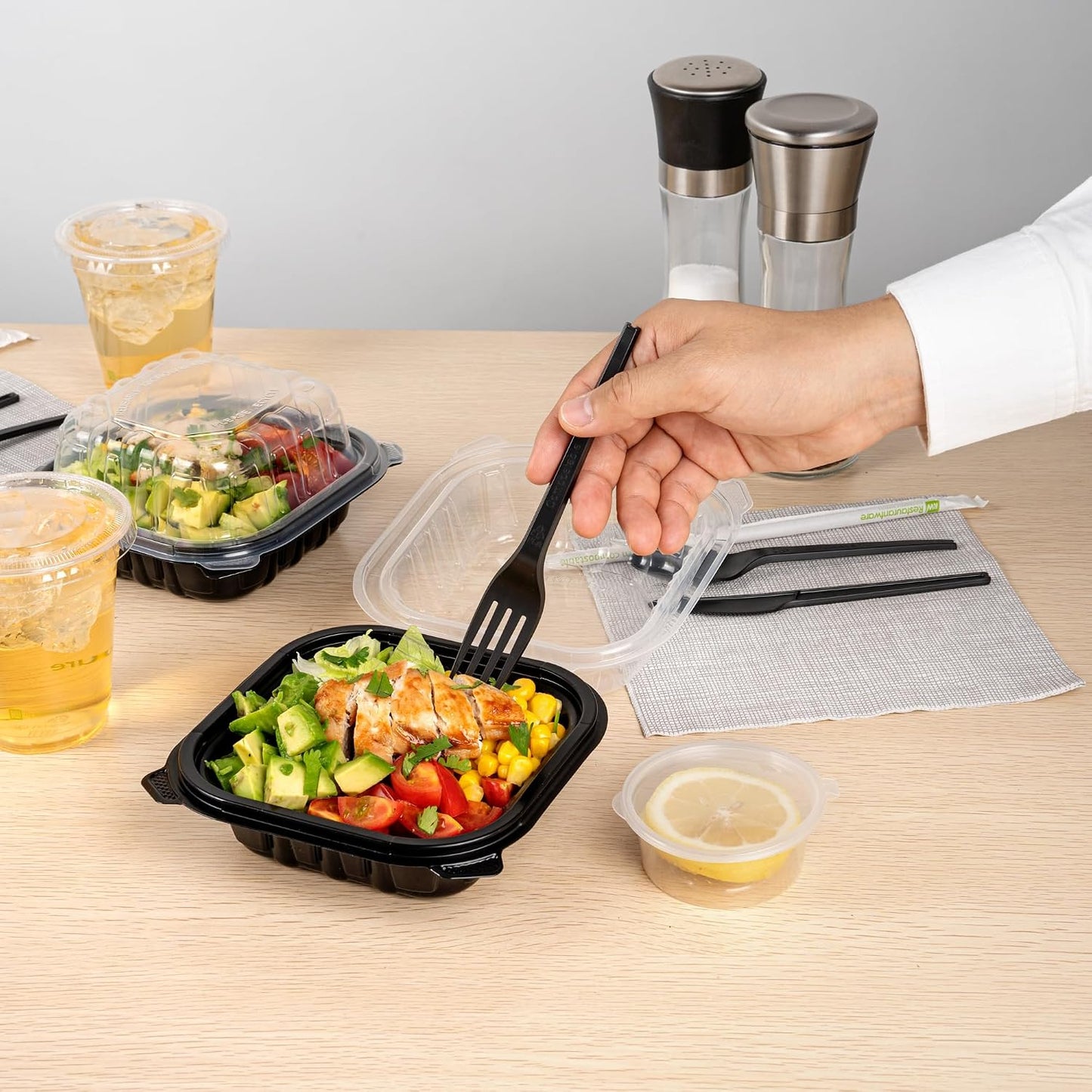 Thermo Tek 40 Ounce Clamshell Containers, 50 Disposable Take Out Boxes - 3 Compartments, Ventilated Lids, Black Plastic Meal Prep Containers, Microwavable, For Pasta Or Salads - Restaurantware