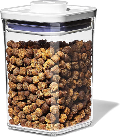OXO Good Grips Pet POP Container – 6.0 Qt/5.7 L with Half Scoop, Ideal for up to 6.5lbs of Dog Food or 4.5lbs of Cat Food, Airtight Dog and Cat Food Storage Container, BPA Free, Clear