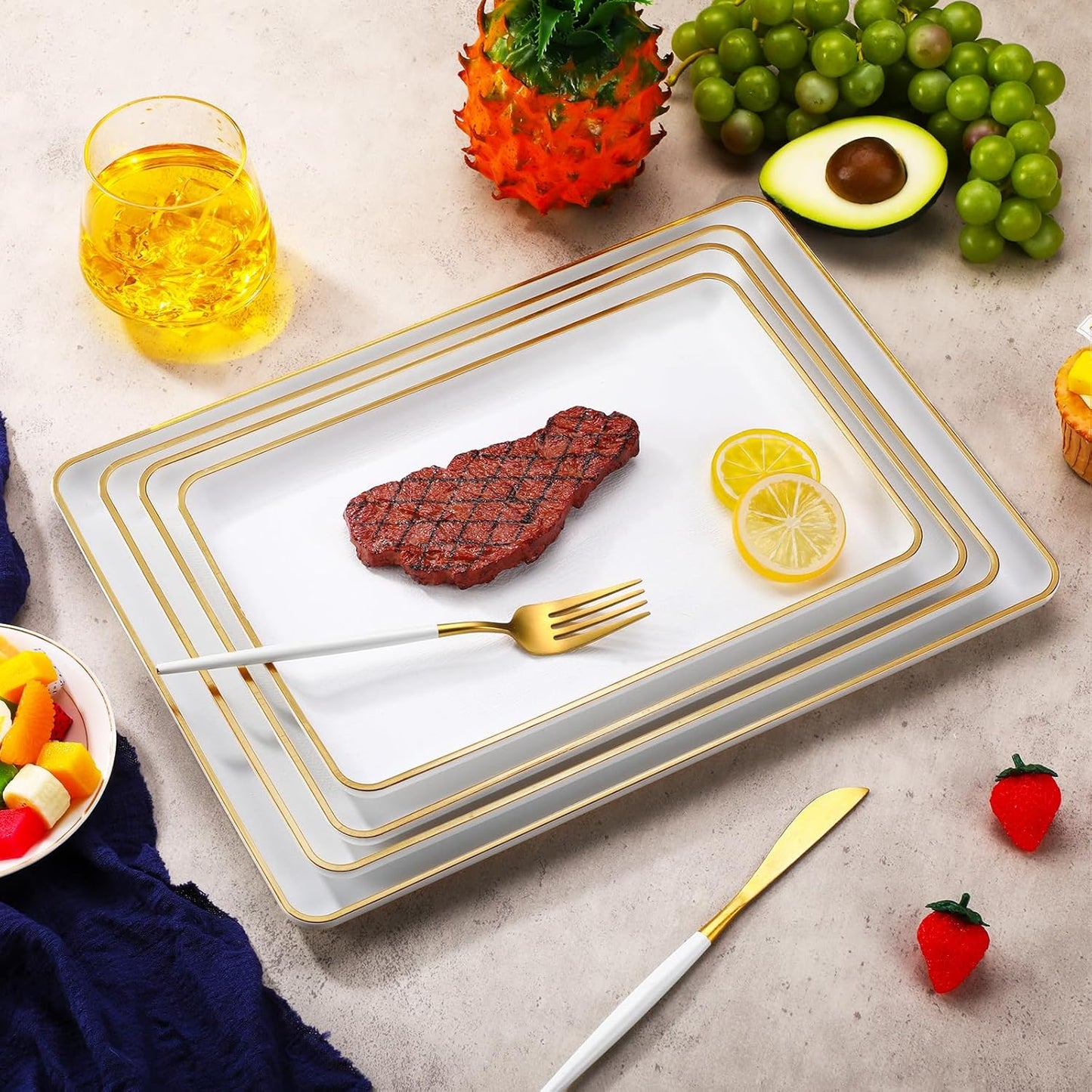 Rtteri Set of 4 Large Serving Platter Set 15/14/13/12 Inch Heavy Plastic Serving Trays Unbreakable Rectangular Platter Reusable Wood Grain Tray for Buffet Wedding Christmas Party(Black and Red)