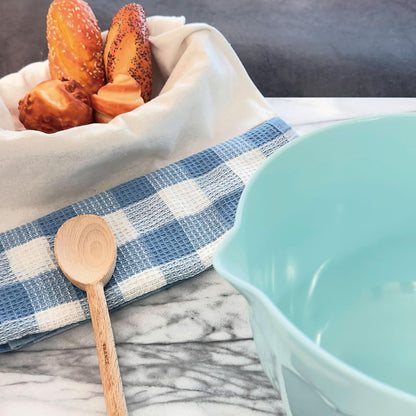UP 4.3 Quart Latte Style Melamine Batter Bowl with Pour Spout and Handle, Professional Mixing Bowl with Non-Slip Base, Ideal for Pancake and Cake Batter, 11.5 x 8.75 Inch, Mint Blue