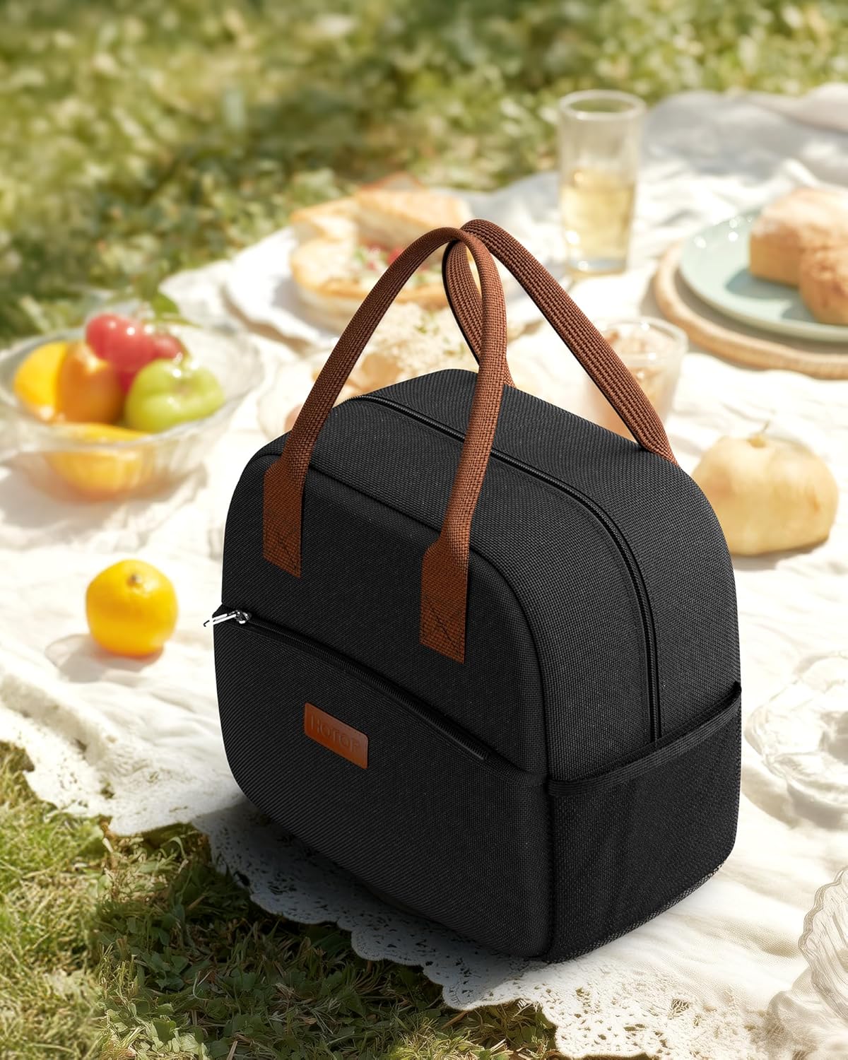 HOTOR Lunch Bag for Women & Men - Wear-Resistant Insulated Lunch Box with Large Capacity, Multi-Functional Cooler Bag for Office, Picnic, Pink with White Daisy, 10L,10.60" x 5.90" x 9.50"