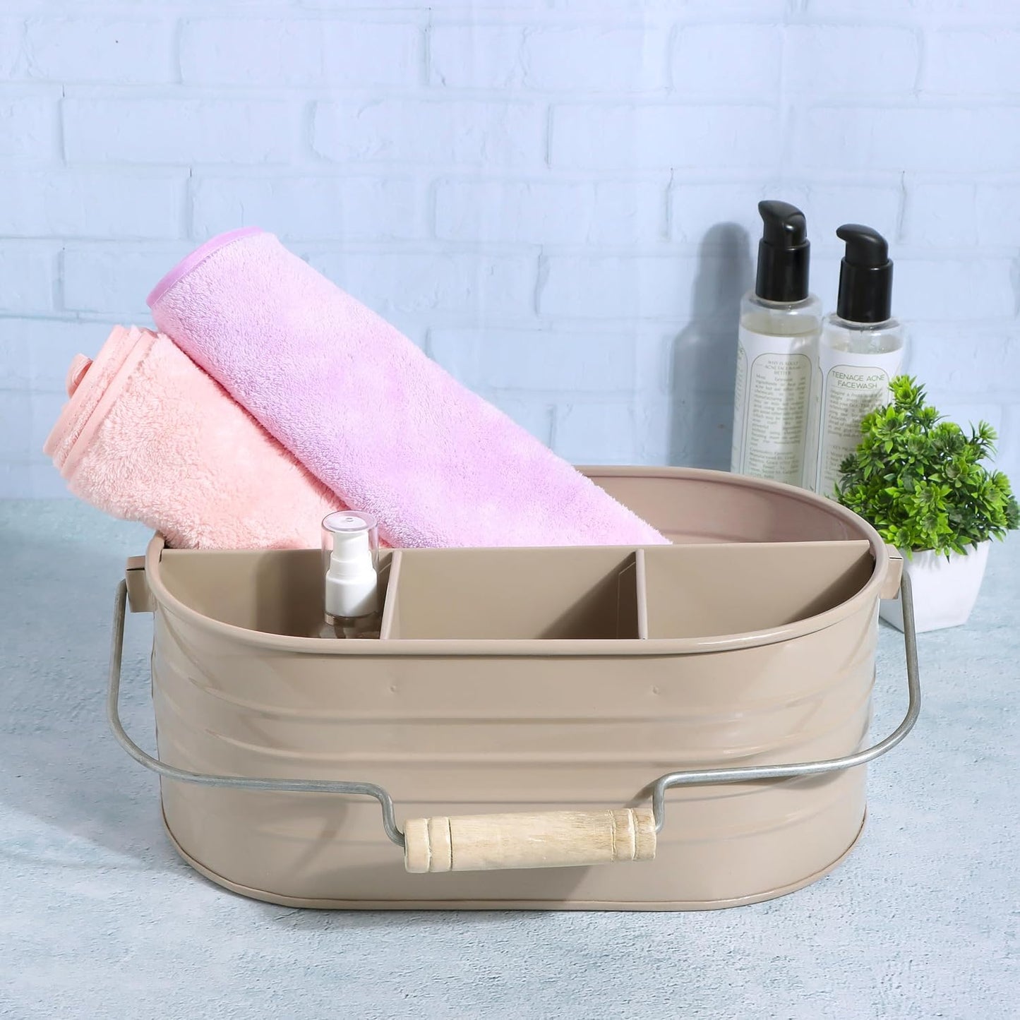 Alpha Living Home Galvanized Metal Utensil Caddy - Rustic Farmhouse Organizer Metal Garden Caddy with 4 Compartments and Wooden Handle for Kitchen, Buffet & Outdoor Events (Silver)