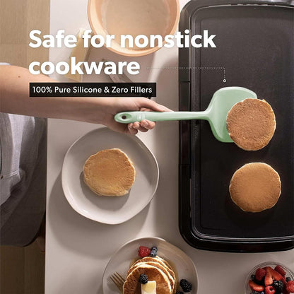 DI ORO Silicone Turner Spatula Set - Kitchen Spatulas for Nonstick Cookware - Cooking Utensils for Flipping Eggs & Pancakes - 600°F Heat-Resistant BPA Free Turners - Dishwasher Safe (4pc, Black)