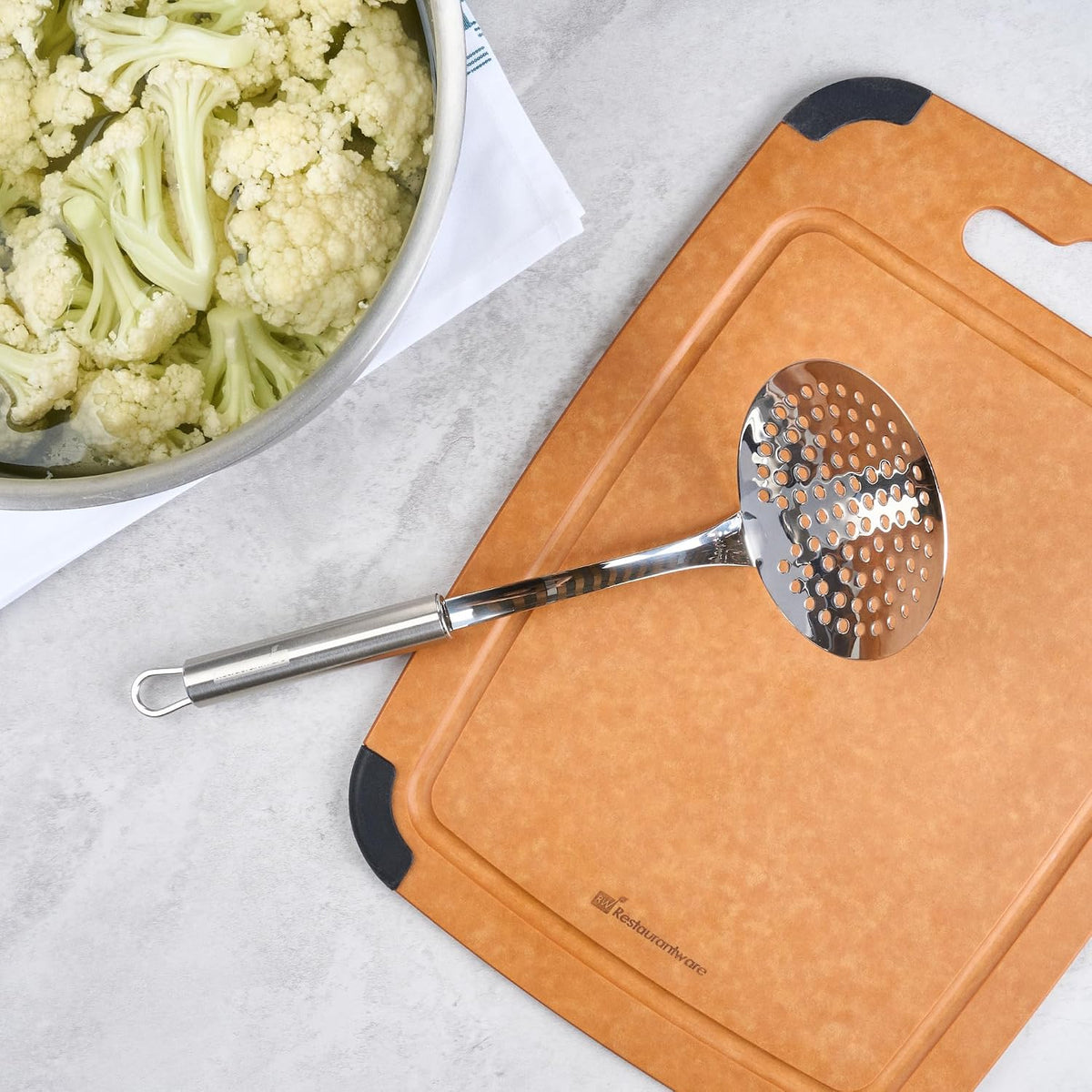 Restaurantware Stainless Steel Spider Skimmer - German Standard Wire Skimmer with Ergonomic Handle, Dishwasher Safe - Wire Strainer Pasta Spoon for Cooking & Frying