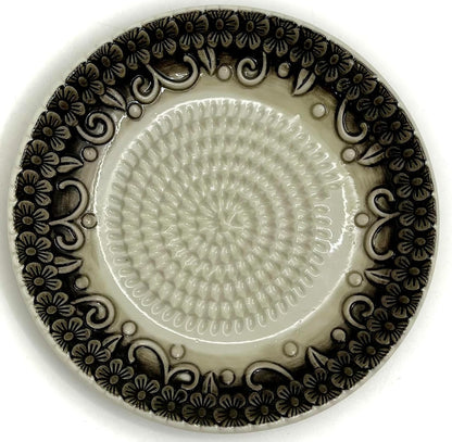 BonCera, Premium Ceramic Garlic Grater Plate Set - Black Embossed