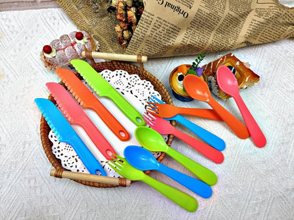 Jawbush 16 Pcs Kids Utensils, Plastic Kids Forks and Spoons, Reusable Toddler Utensils, Durable Flatware Set for Lunch Box, Easy to Use, BPA Free