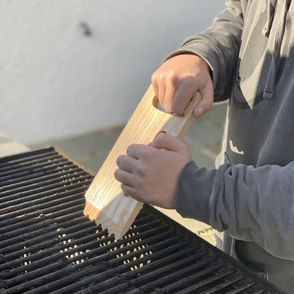 Outset Grill Cleaning, Universal Grill Grate Scraper, Stainless Steel with Storage Bag