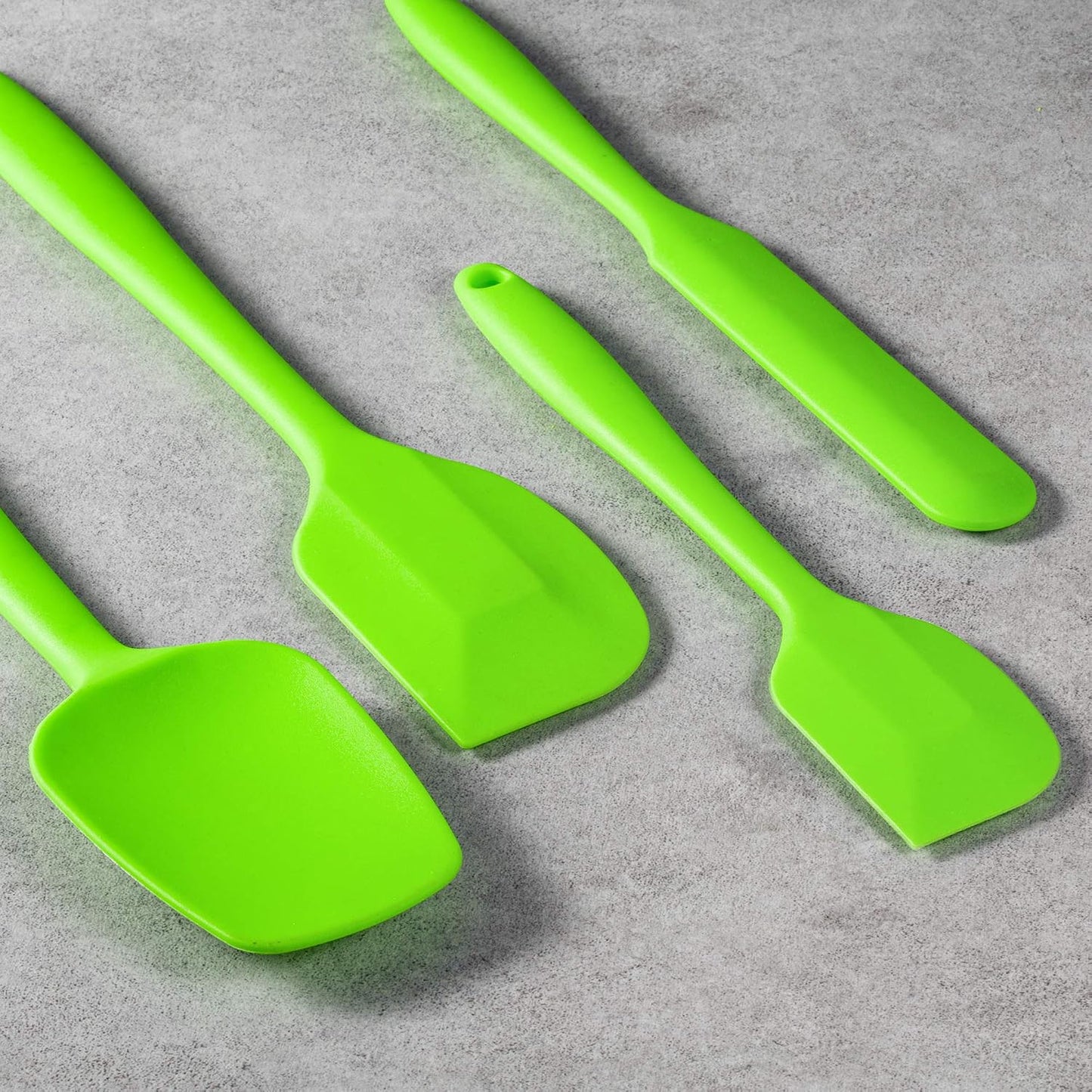 4 Piece Silicone Spatula Set, Flexible Heat Resistant Non-scratch Baking Cooking Rubber Spatulas with Stainless Steel Core, Black