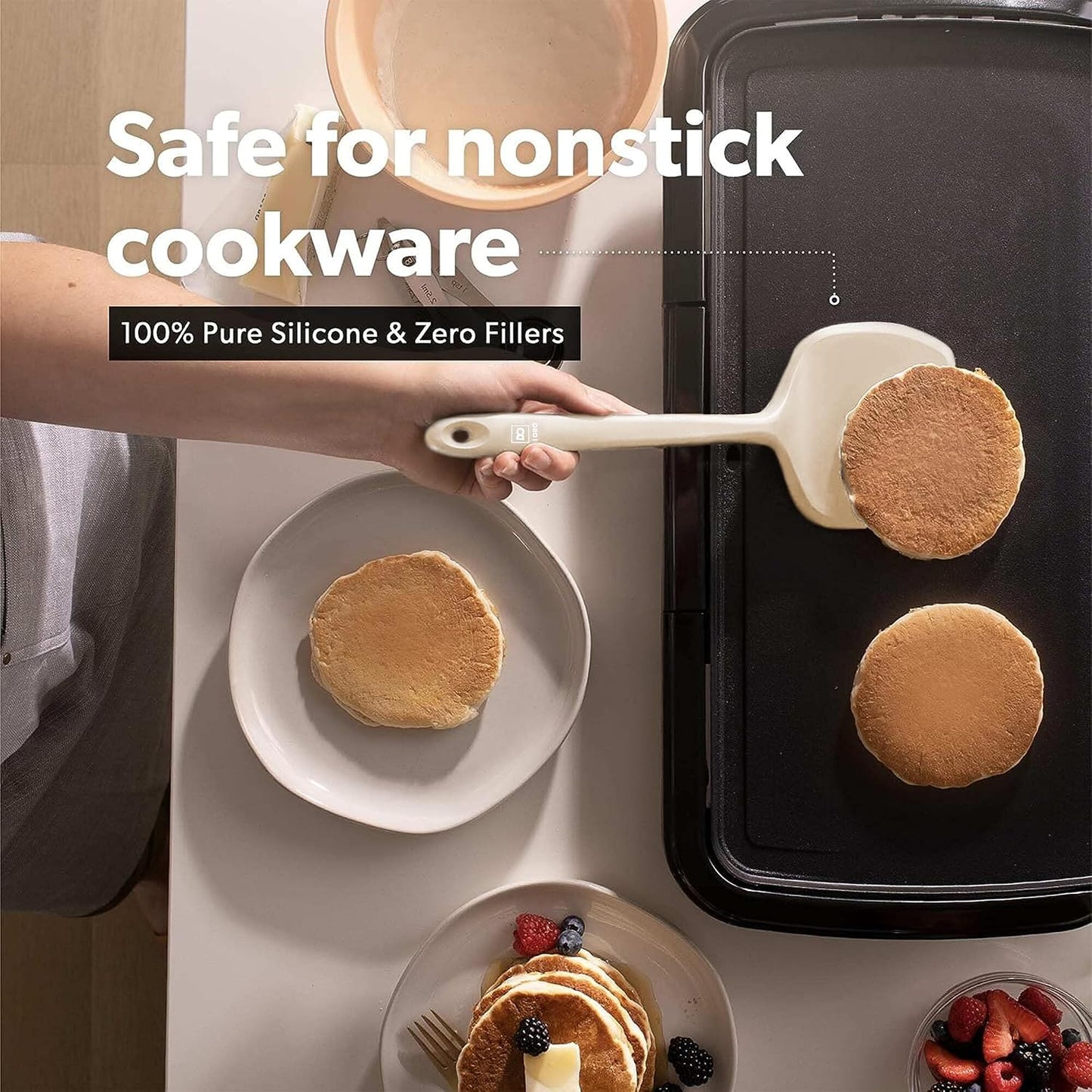 DI ORO Silicone Turner Spatula Set - Kitchen Spatulas for Nonstick Cookware - Cooking Utensils for Flipping Eggs & Pancakes - 600°F Heat-Resistant BPA Free Turners - Dishwasher Safe (4pc, Black)