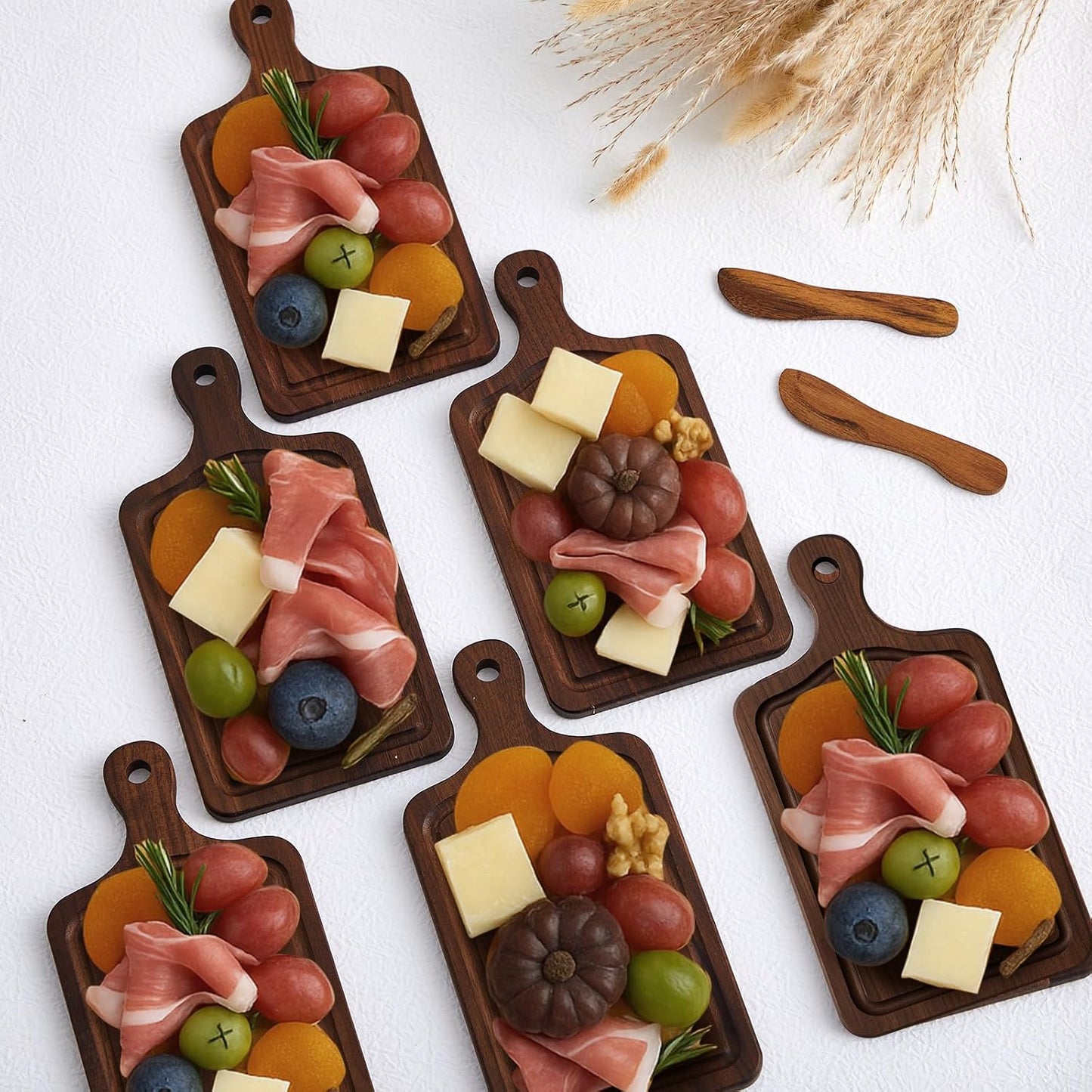 Nuenen 50 Pcs Mini Wooden Charcuterie Board Bulk, Small Wood Cutting Board for Crafts Laser Engraving with Knives Organza Bags Wedding Baby Shower Favors Gift (Square,Bamboo Color)