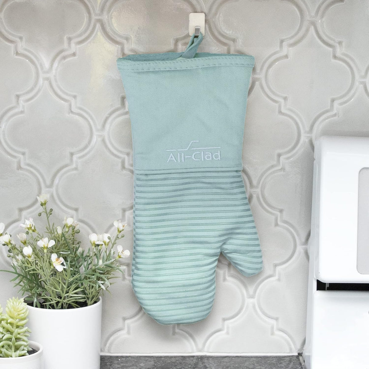 All-Clad Silicone Oven Mitts: Heat Resistant up to 500 Degrees - 100% Cotton & Silicone, 14"x7" Oven Mitt for Kitchen and Barbeque, Pewter