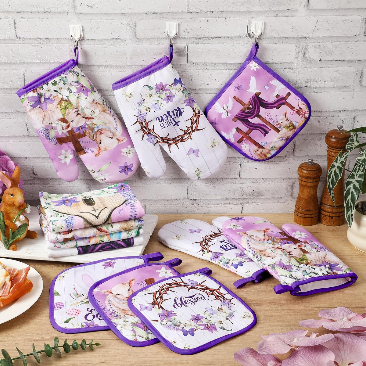 SiliFine 12 Pcs Fall Pumpkin Kitchen Towels Oven Mitts Pot Holders Set