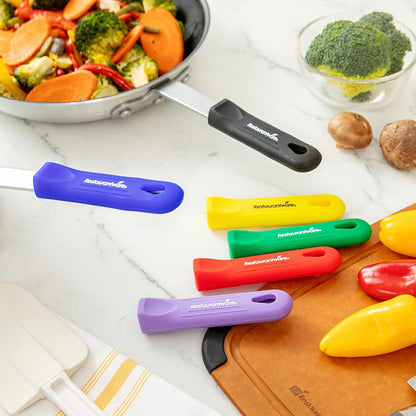 Restaurantware Silicone Pan Handle Cover Set 1-Count Heat-Resistant Removable Pan Handle Grips, Ergonomic Non-Slip Green Handle Protectors for Fry Pans and Sauce Pans