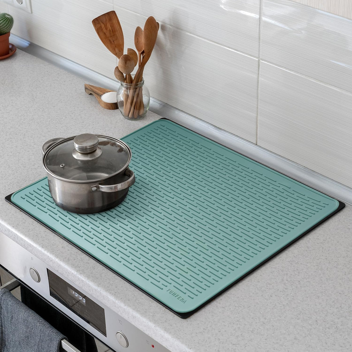 YUHFERA Stove Top Cover for Electric Stove - Silicone Stove Mat for Glass Top, Glass Cooktop Protector For Kitchen,Multi-functional Oven Covers for Electric Stove (Black,28 x 20)
