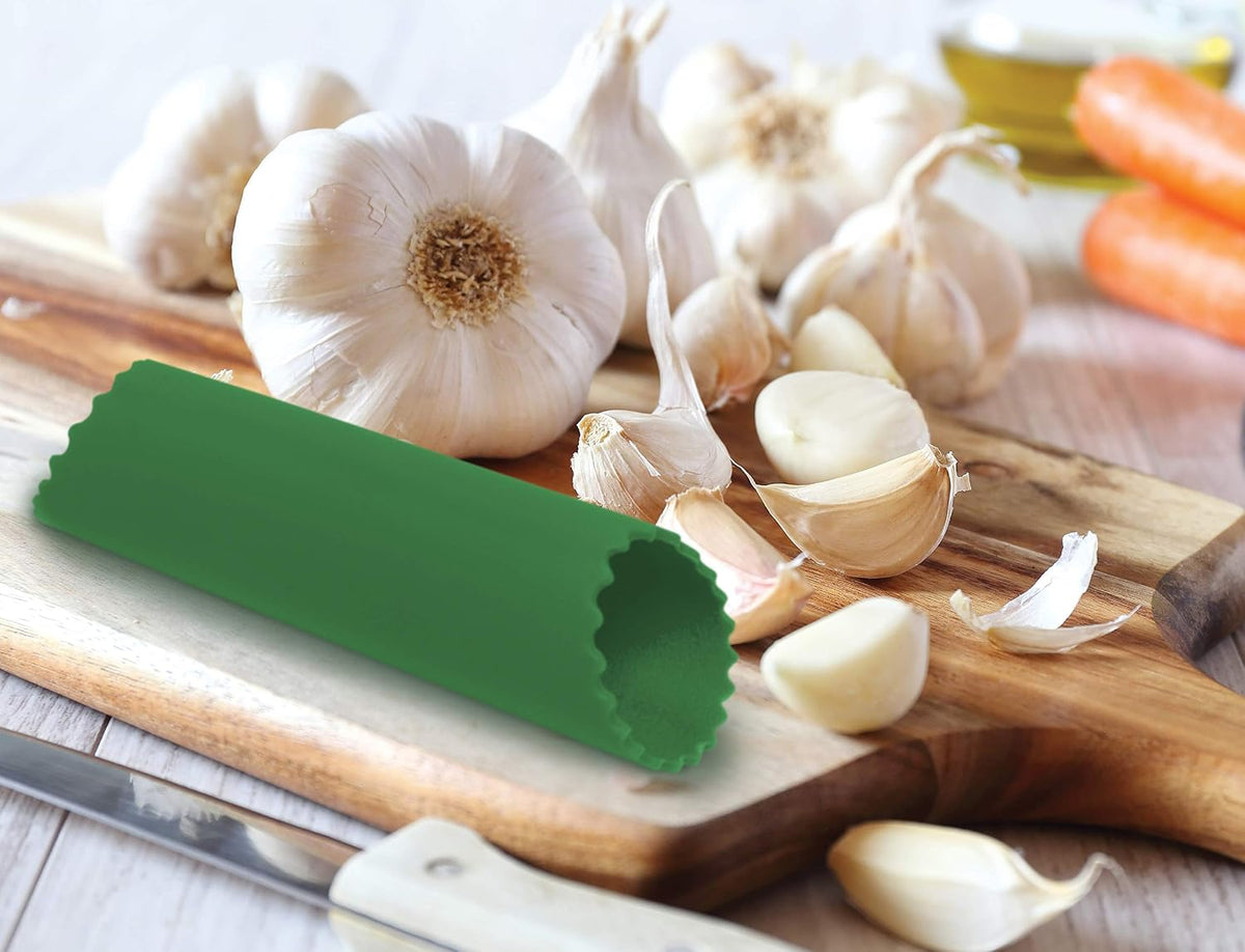 Fantes No-Peel, Self Cleaning Garlic Press, 6.25 x 1-Inches, the Italian Market Original since 1906