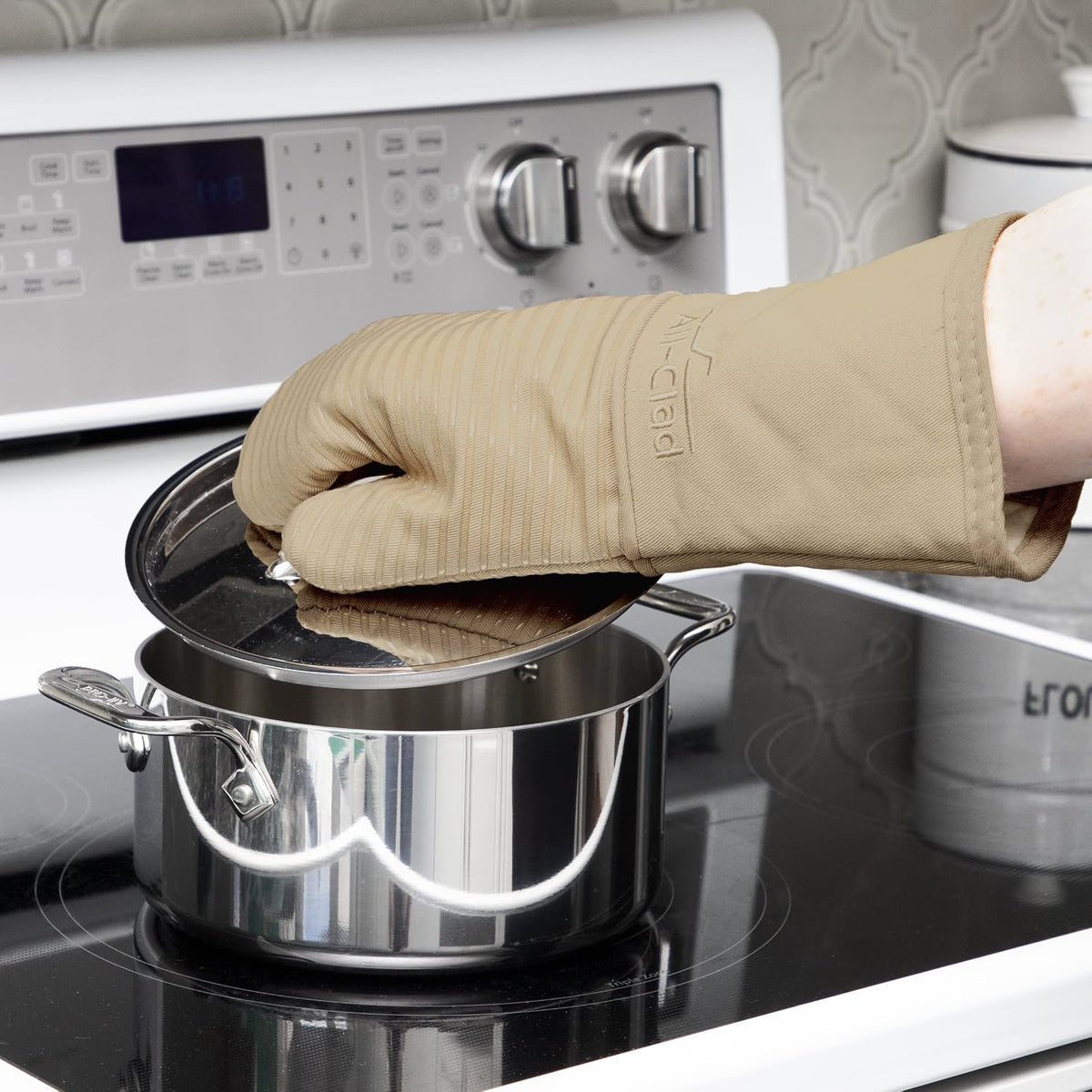 All-Clad Silicone Oven Mitts: Heat Resistant up to 500 Degrees - 100% Cotton & Silicone, 14"x7" Oven Mitt for Kitchen and Barbeque, Pewter