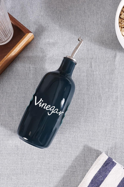 Farmhouse Ceramic Oil and Vinegar Dispenser Bottle Set (White)