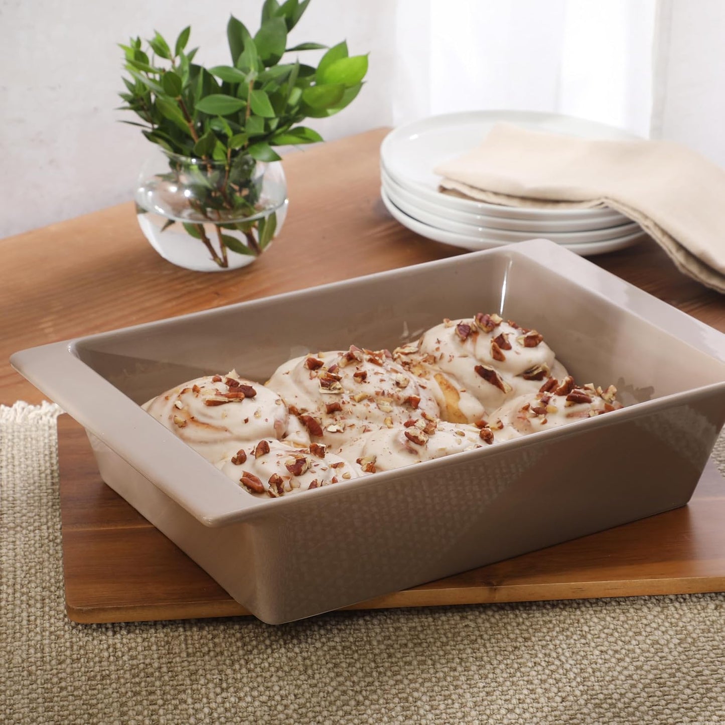 Gibson Elite 3-Section Stoneware Serving Tray with Acacia Lid – Taupe Rectangular Chip & Dip, Condiment, Snack and Appetizer Server for Parties & Entertaining