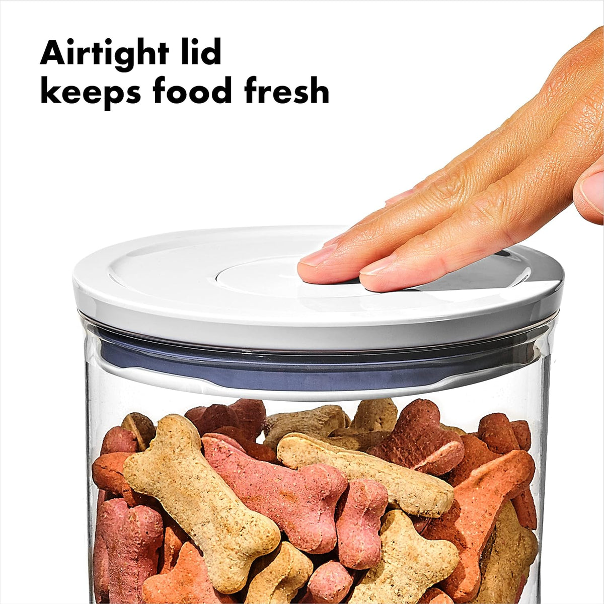 OXO Good Grips Pet POP Container – 6.0 Qt/5.7 L with Half Scoop, Ideal for up to 6.5lbs of Dog Food or 4.5lbs of Cat Food, Airtight Dog and Cat Food Storage Container, BPA Free, Clear