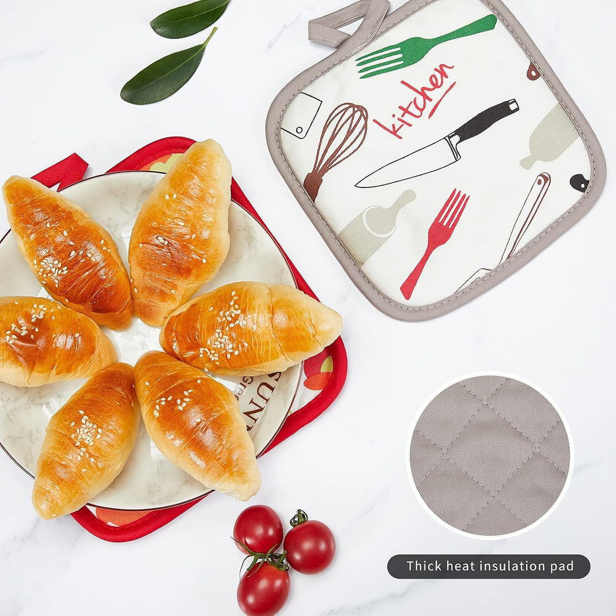 Oven Mitts and PotHolders Sets, 4 Pcs Kitchen Oven Glove High Heat Resistant 400°F Pot Holders for Kitchen, Non-Slip Neoprene Oven Mitts are Suitable for Cooking, Baking (Black)