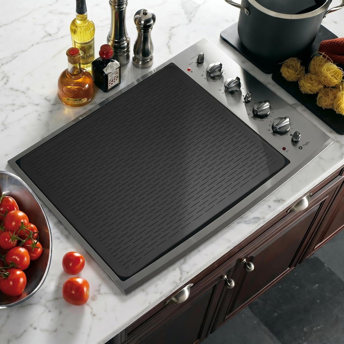 YUHFERA Stove Top Cover for Electric Stove - Silicone Stove Mat for Glass Top, Glass Cooktop Protector For Kitchen,Multi-functional Oven Covers for Electric Stove (Black,28 x 20)