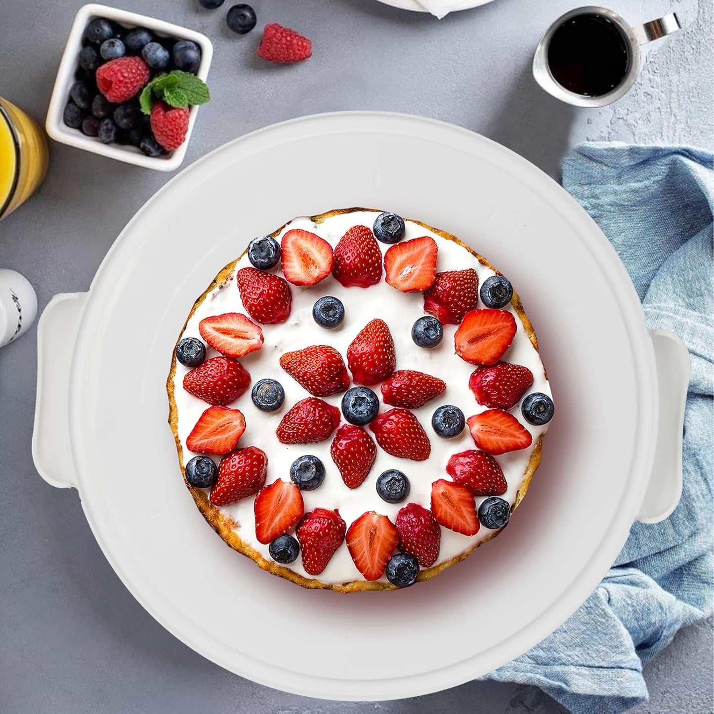 Large Cake Carrier with lid and Handle, Multipurpose Cake Stand with Lid for 11" Cake, Pie, Plastic Cake Container