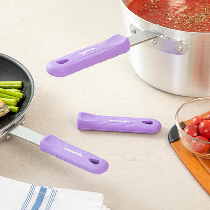 Restaurantware Silicone Pan Handle Cover Set 1-Count Heat-Resistant Removable Pan Handle Grips, Ergonomic Non-Slip Green Handle Protectors for Fry Pans and Sauce Pans