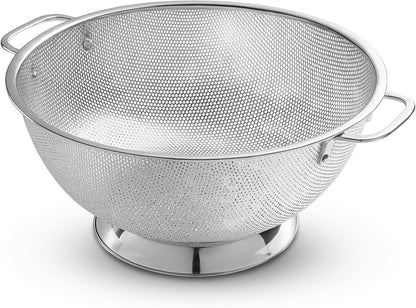 Bellemain 3 Qt Metal Colander with Handle | Pasta, Spaghetti, Berry, Fruit, Vegetable, Kitchen Food Strainer Basket | 18/8 Stainless Steel Colander Bowl | Pot Drainer for Cooking, Sifter Strainer