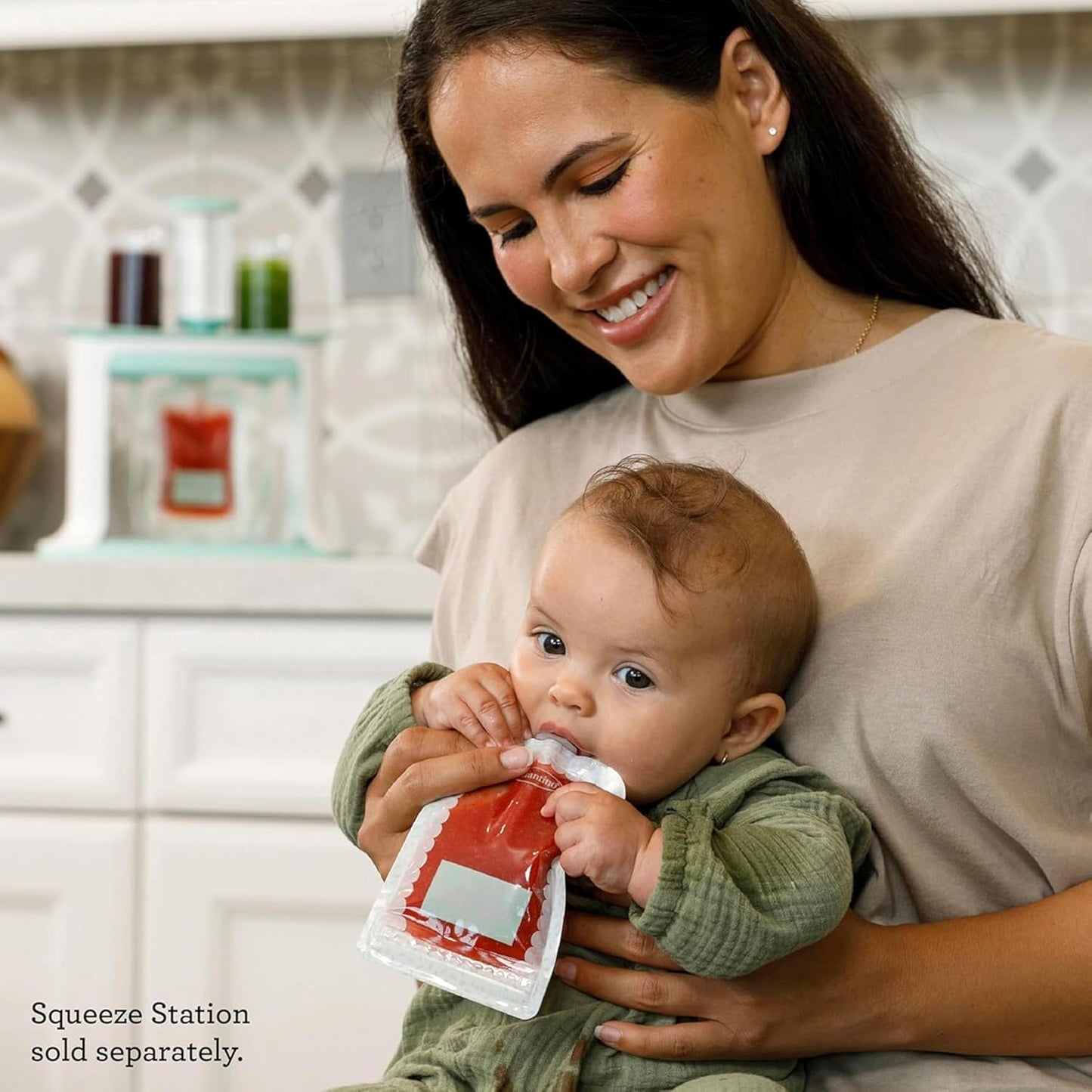 Infantino Squeeze Station for Homemade Baby Food, Pouch Filling Station for Puree Food for Babies and Toddlers, Dishwasher Safe and BPA-Free