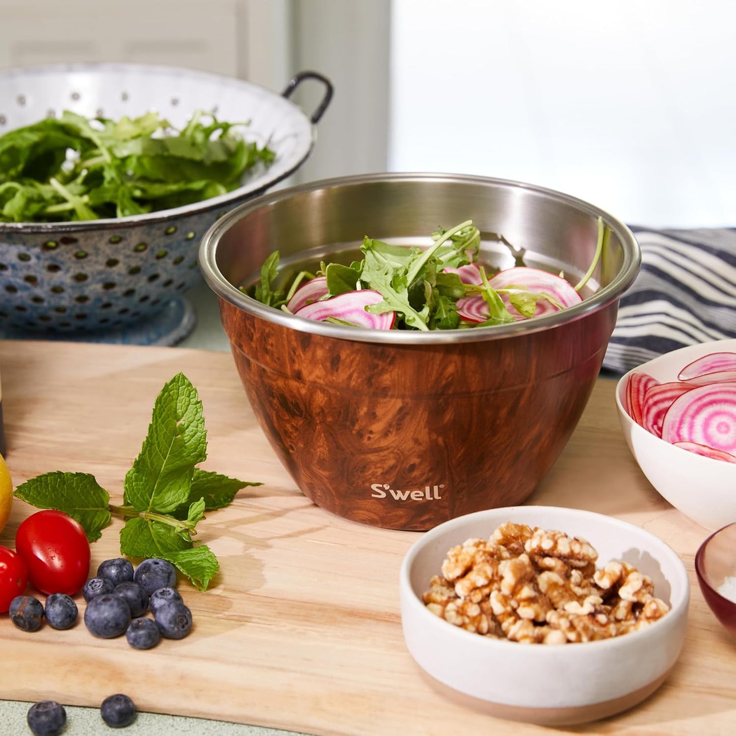 S'well Stainless Steel Salad Bowl Kit 64oz, Peacock Blue, Comes with 2oz Mini Canister and Removable Tray for Organization, Leakproof, Easy to Clean, Dishwasher Safe