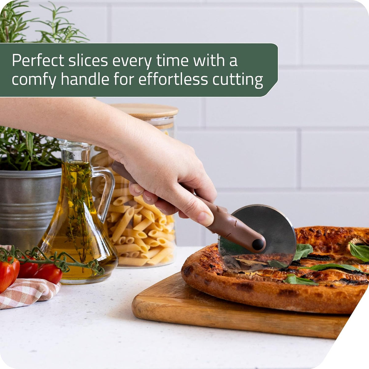 Peleg Design Puperoni Cute Pizza Cutter Wheel – Dog-Shaped Plastic Pizza Cutter Wheel with Stainless Steel Blade & Durable Plastic Handle, Funny Pizza Gifts