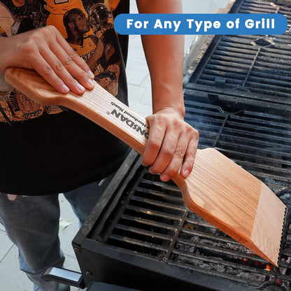 CONSDAN Wood Grill Scraper, Soild Oak Wooden Grill Brush, Grill Scraper for Outdoor Grill, Bristle Free Grill Scrapers, Grill Grate Cleaner Safe Wood Grill Brusher