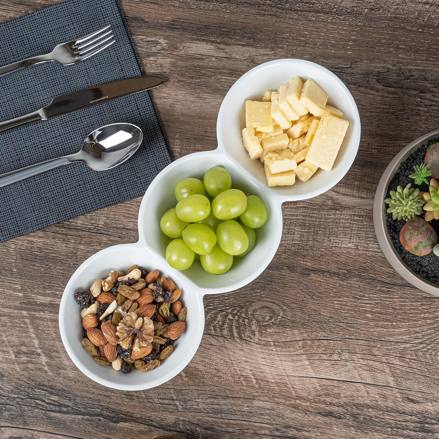 Restaurantware-9.1 x 4.9 x 2.3 Inch Double Dip Bowls, 1 Microwavable Condiment Server - 2 Compartments, Microwavable, White Porcelain Dip Tray, Dishwashable, For Snacks, Condiments, Or Toppings