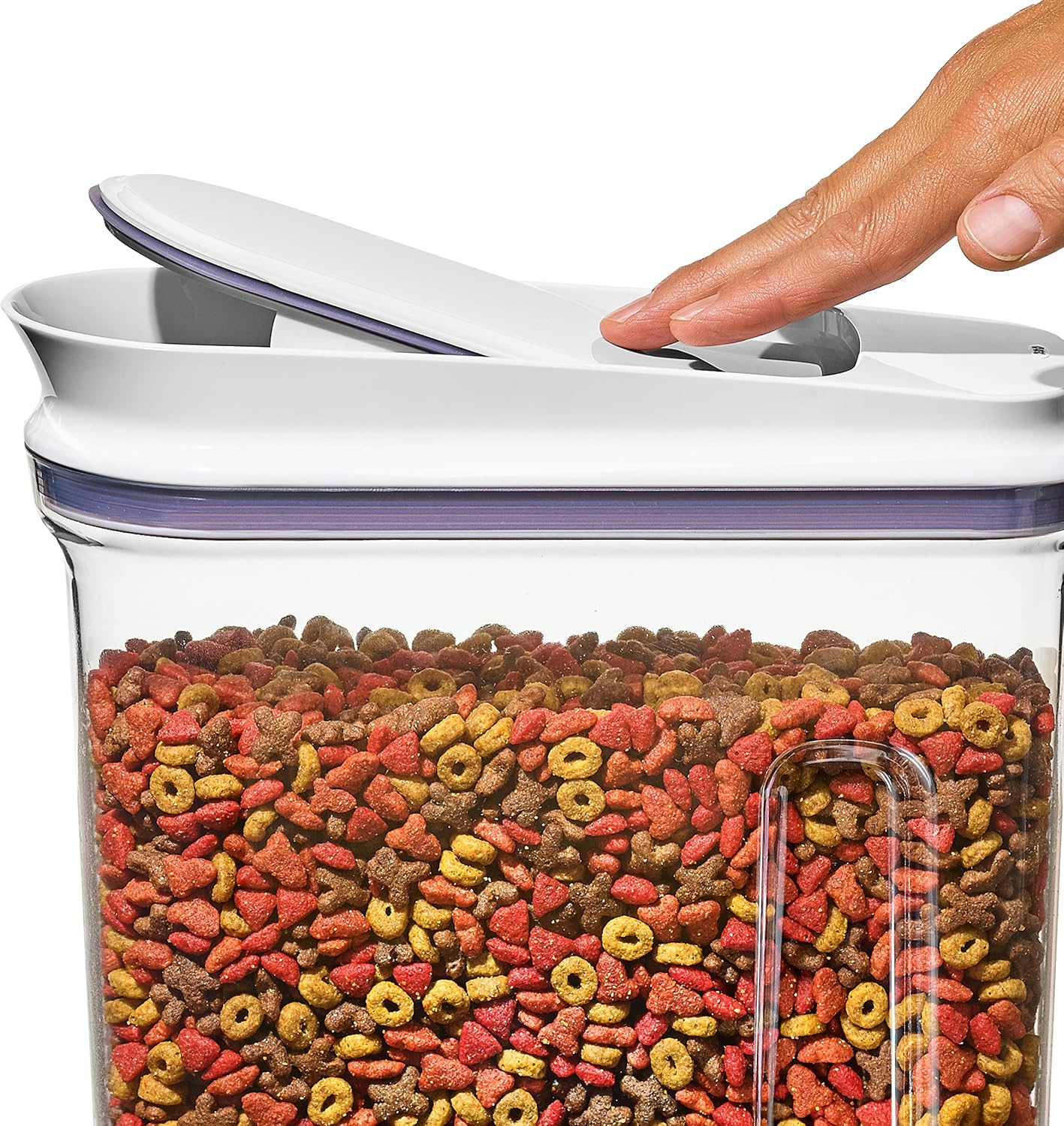 OXO Good Grips Pet POP Container – 6.0 Qt/5.7 L with Half Scoop, Ideal for up to 6.5lbs of Dog Food or 4.5lbs of Cat Food, Airtight Dog and Cat Food Storage Container, BPA Free, Clear