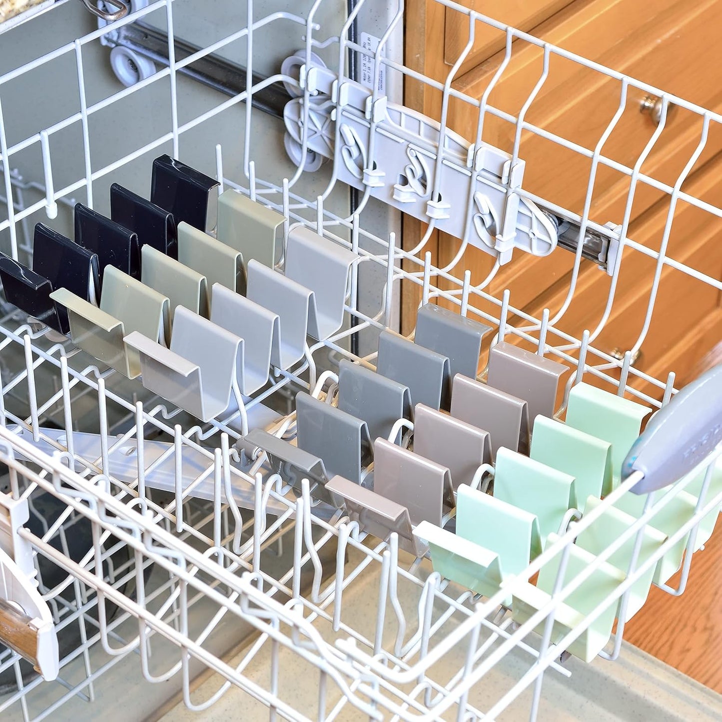 Youngever 8 Pack Plastic Taco Holder Stand, Dishwasher Top Rack Safe, Microwave Safe, Set of 8 Assorted Colors (Coastal)
