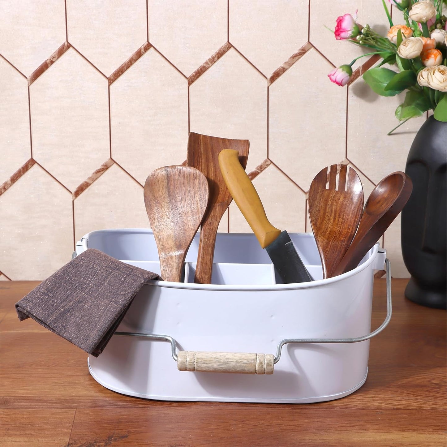 Alpha Living Home Galvanized Metal Utensil Caddy - Rustic Farmhouse Organizer Metal Garden Caddy with 4 Compartments and Wooden Handle for Kitchen, Buffet & Outdoor Events (Silver)