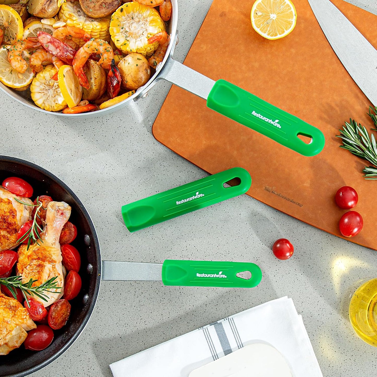 Restaurantware Silicone Pan Handle Cover Set 1-Count Heat-Resistant Removable Pan Handle Grips, Ergonomic Non-Slip Green Handle Protectors for Fry Pans and Sauce Pans
