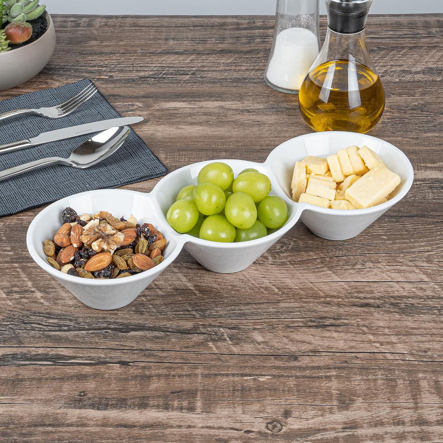 Restaurantware-9.1 x 4.9 x 2.3 Inch Double Dip Bowls, 1 Microwavable Condiment Server - 2 Compartments, Microwavable, White Porcelain Dip Tray, Dishwashable, For Snacks, Condiments, Or Toppings
