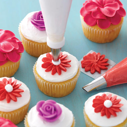 Wilton Master Cake Decorating Piping Tips Set, with Case