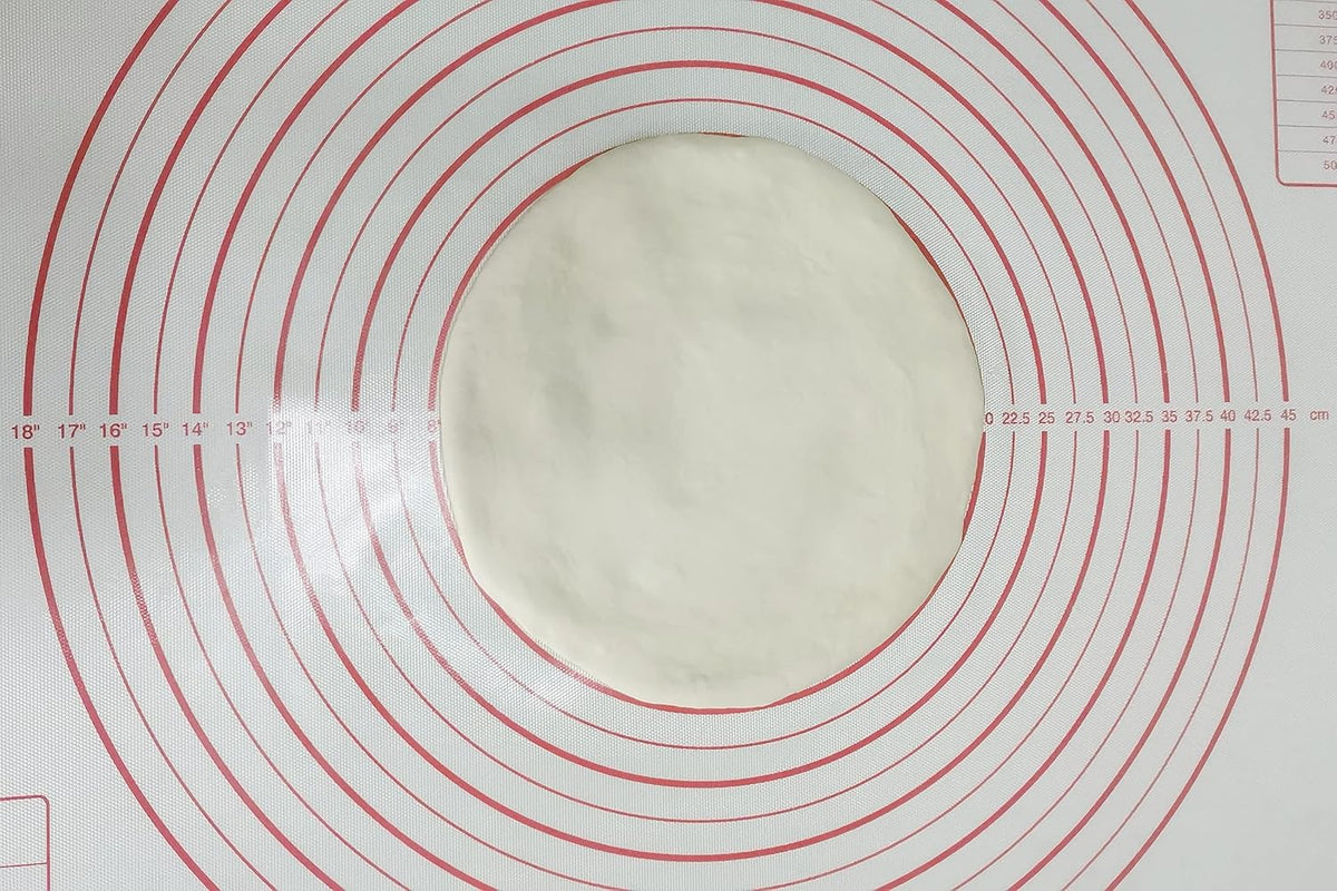 Yansumi silicone pastry non stick baking mat with measurement fondant mat with three sizes for silicone baking mat, counter mat, dough rolling mat,fondant/pie crust mat (Red, 16"L x 12"W)