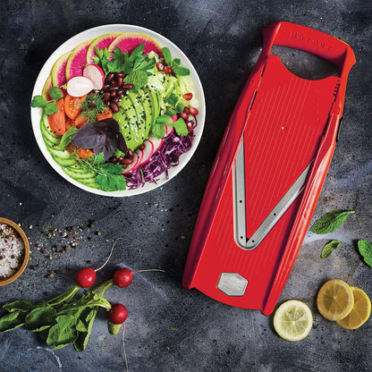 Börner Mandoline Slicer V5 (Basic Set) • Vegetable V-Slicer for Slices in 4 Thickness Settings • Stainless Steel V-Blade • Adjustable Kitchen Slicer for Vegetables & Fruits • Color: Green