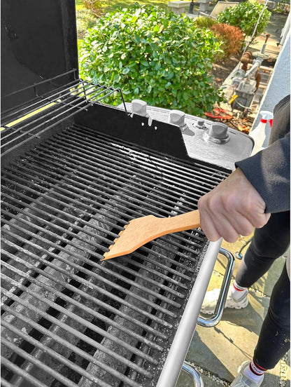 Outset Verde Wooden Grill Scraper, Small Grate Cleaner, No Grooves