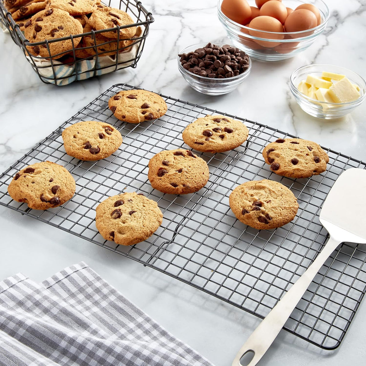 Chicago Metallic Non-Stick Cooling Rack for Baking
