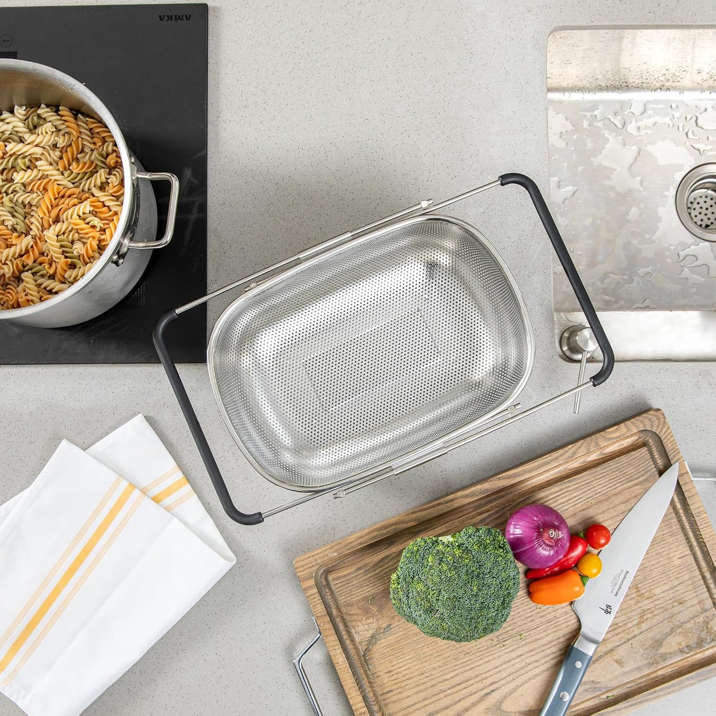 Restaurantware 6 qt Stainless Steel Over The Sink Colander