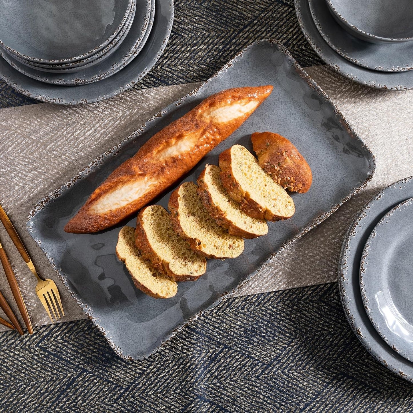 Melamine Serving Platters, set of 2, 17" x 10" Large Reusable BPA Free Rectangular Party Tray/Platters for Serving Appetizers, Fruits On Christmas and all Occasions,Red
