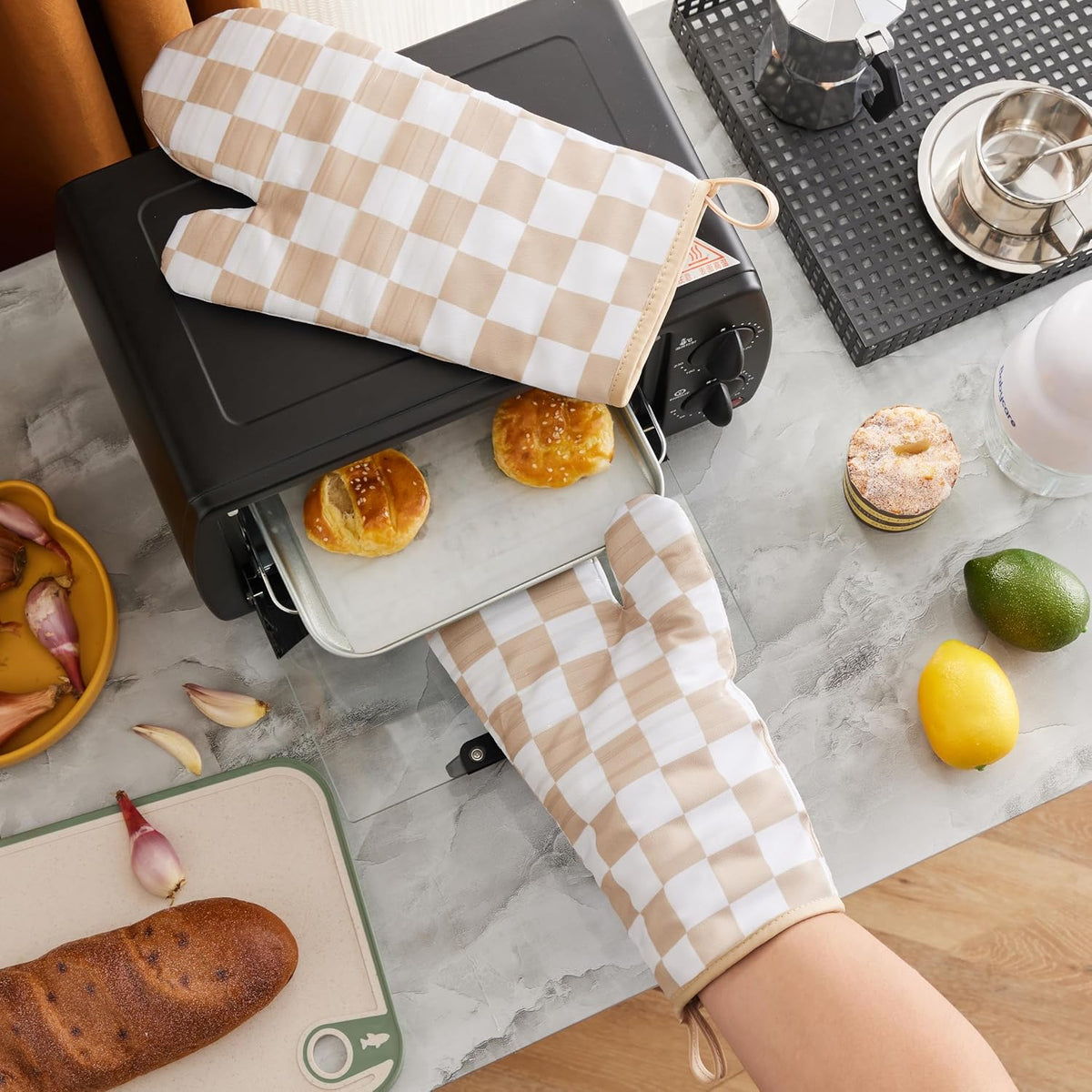 Ohocut Navy Blue Checkered Oven Mitts Heat Resistant, Vintage Retro Checkerboard Cute Oven Mitts, Non-Slip Silicone Kitchen Oven Gloves, 2-Pack Set, 7''x13''