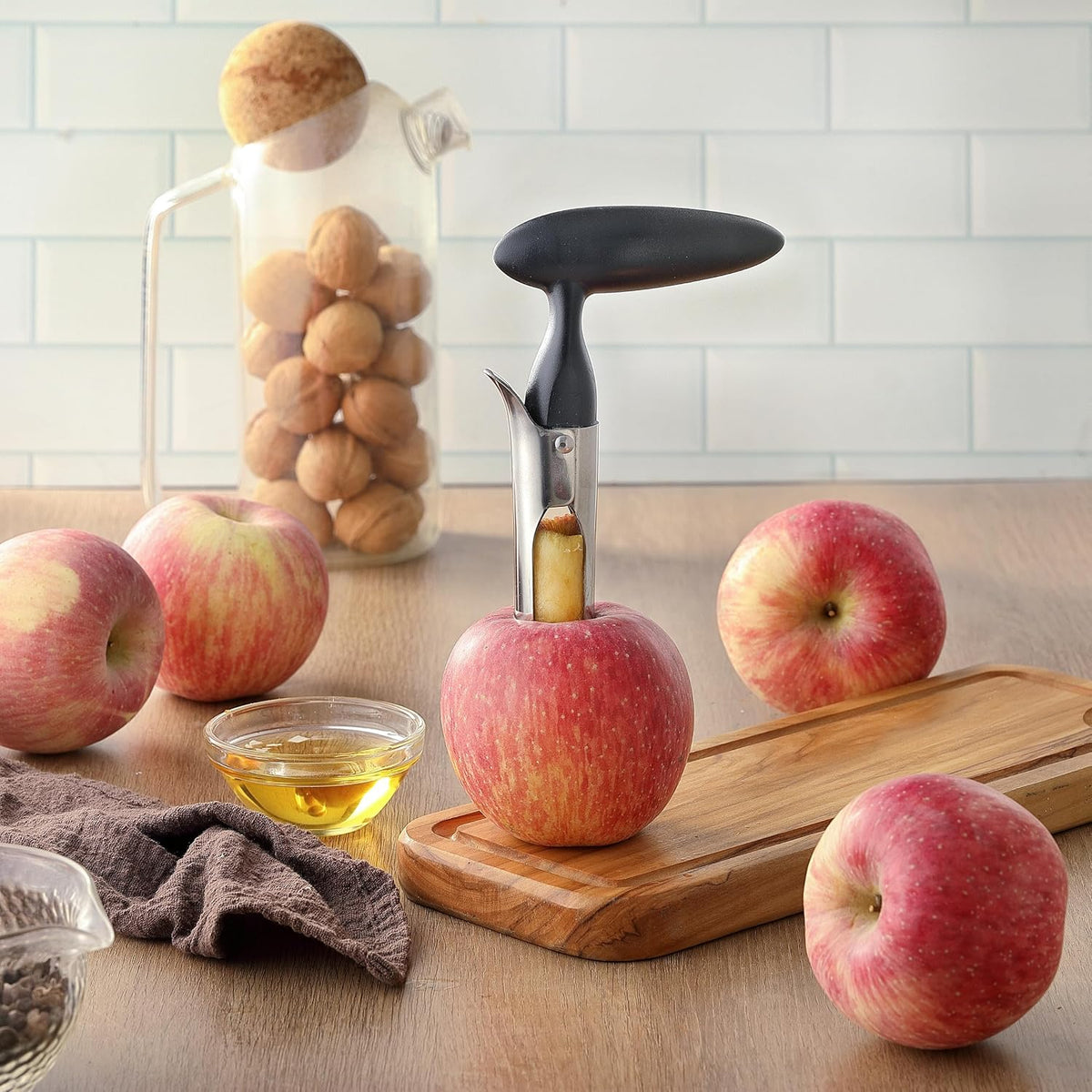 Apple Corer Remover Tool, Ergonomics Handle with Sharp Serrated Blade